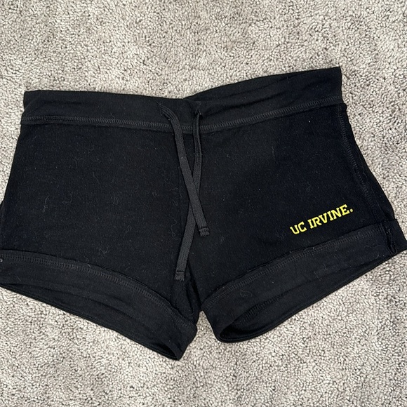 UC Irvine Dark Grey Cozy Cuffed Sweat Shorts (S) - Picture 2 of 5
